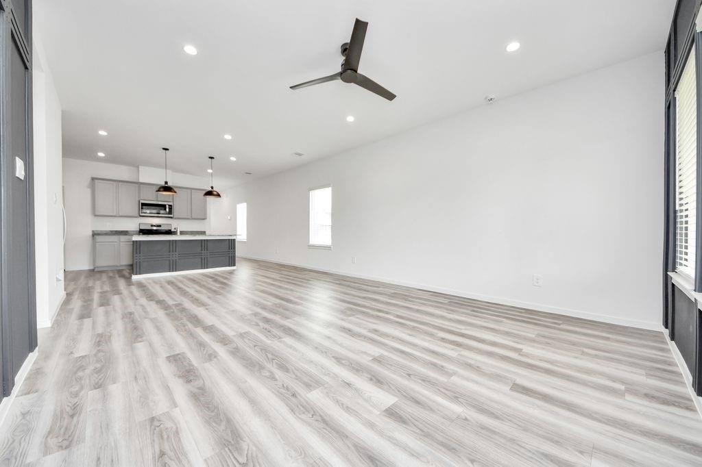 13517 Heritage Meadow Lane - Photo 3