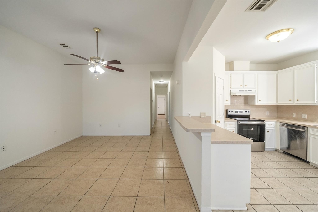 5502 Finch Street - Photo 6