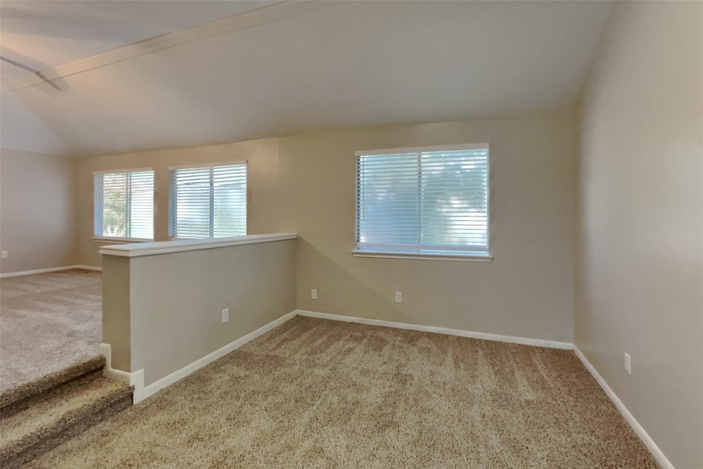 20402 Avery Point Drive - Photo 7