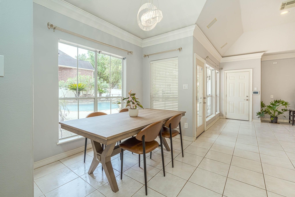 5522 Olympiad Drive - Photo 4