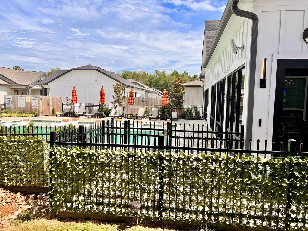4250 Woodridge Parkway - Photo 10
