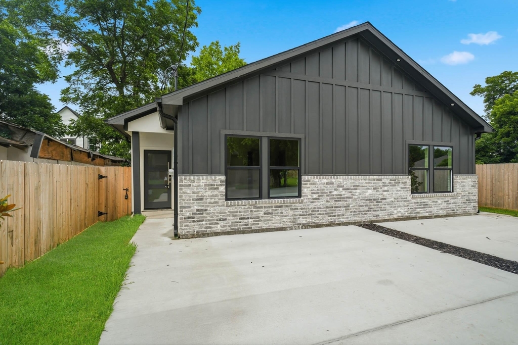 4314 Stassen Street - Photo 0