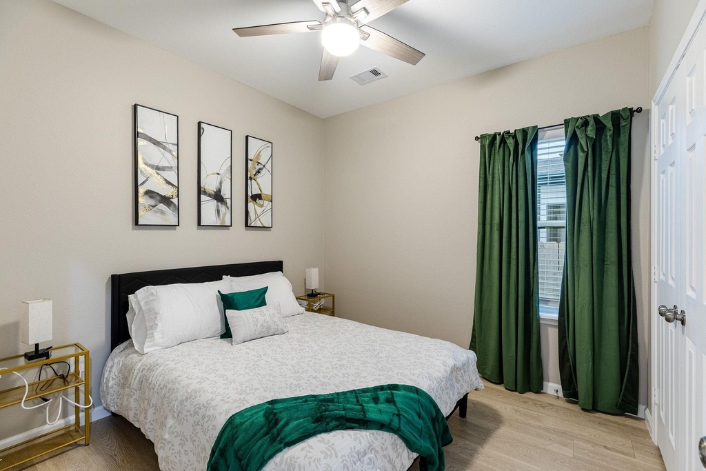 4661 Clover Street - Photo 10