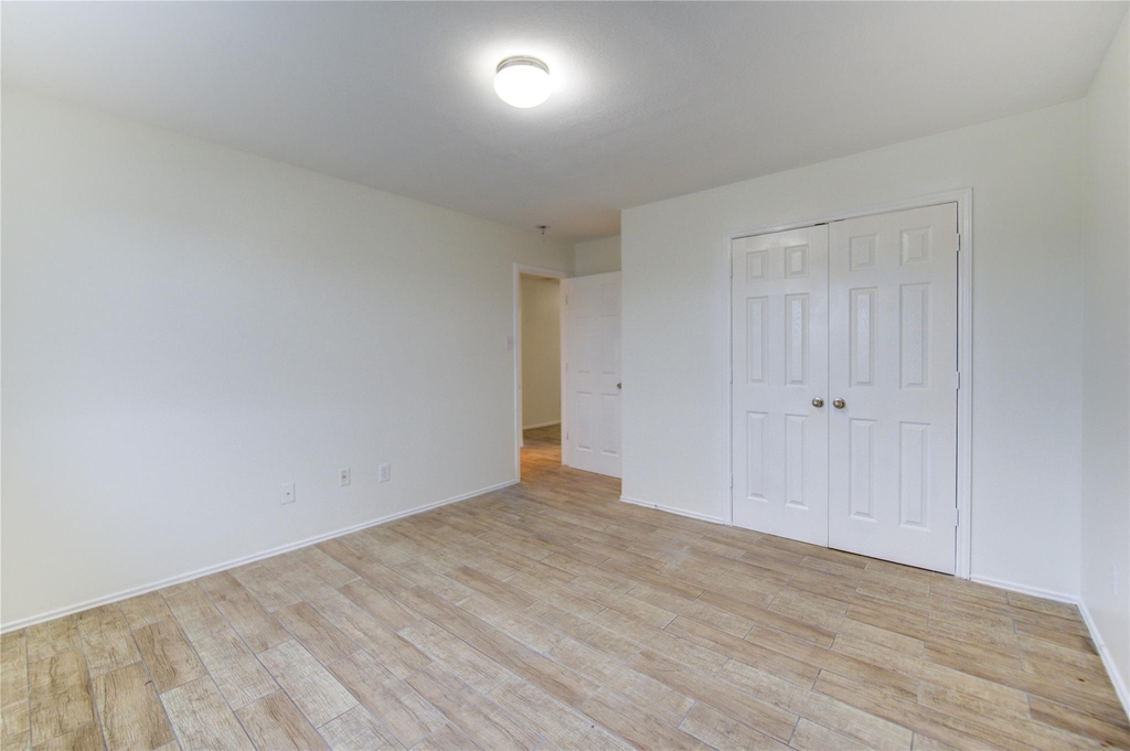 9926 Myrtle Field Lane - Photo 18
