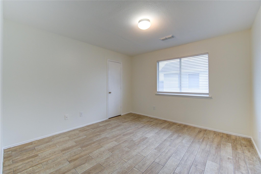 9926 Myrtle Field Lane - Photo 16