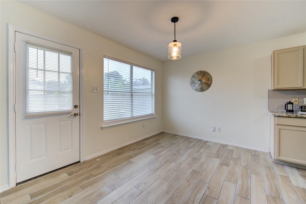 9926 Myrtle Field Lane - Photo 7