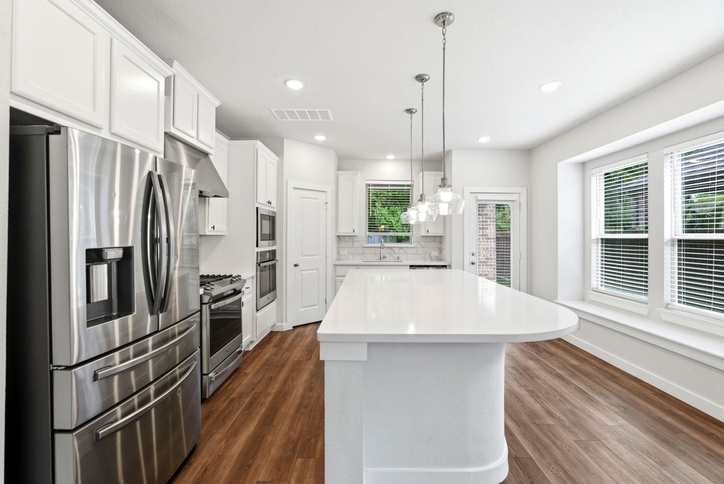 8017 Whisper Grove Drive - Photo 13