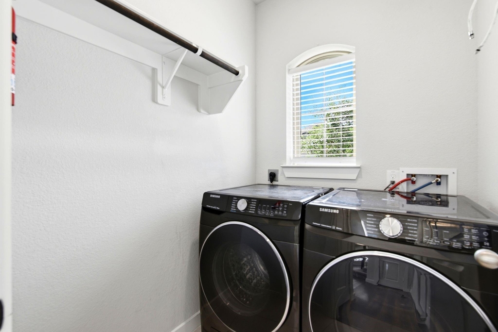 8017 Whisper Grove Drive - Photo 26