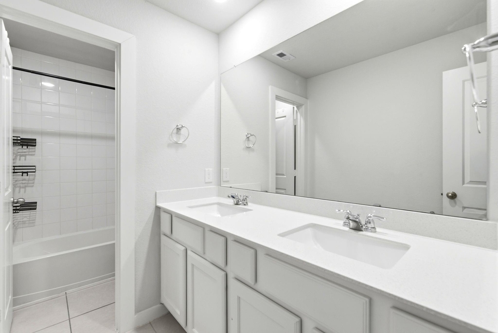 8017 Whisper Grove Drive - Photo 31