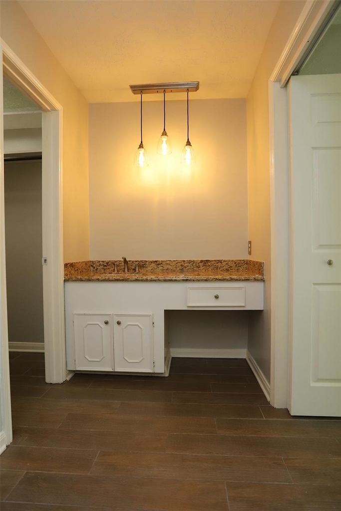 12870 Westella Drive - Photo 13