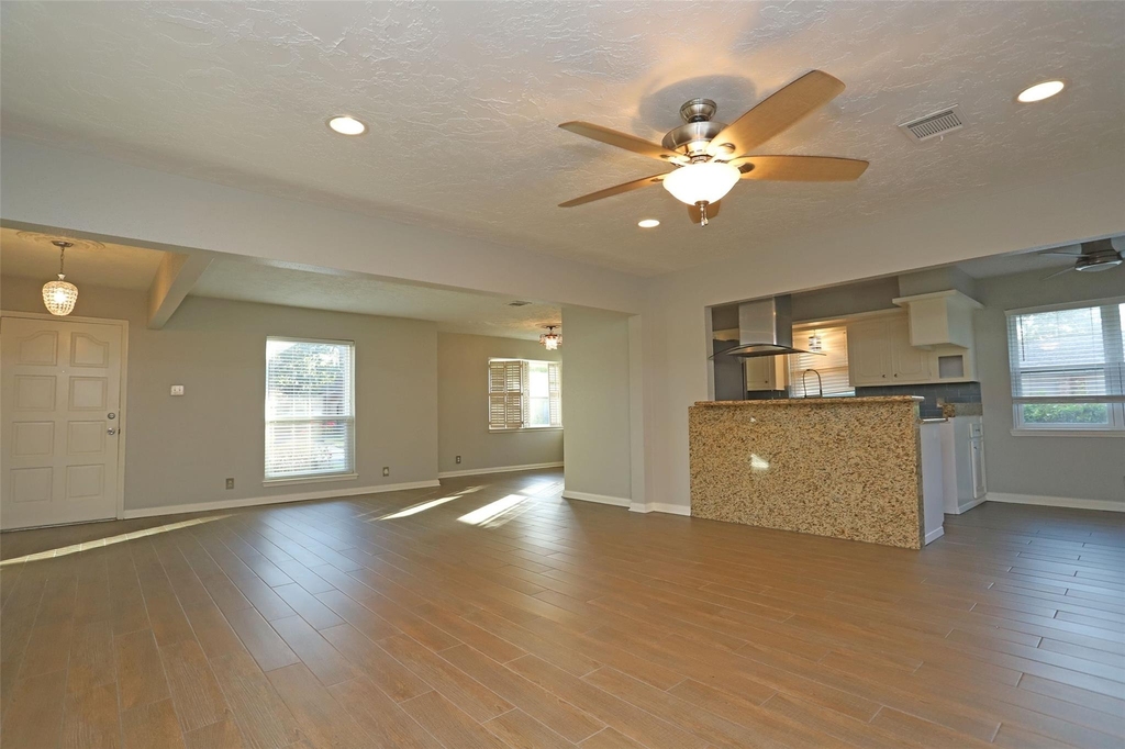 12870 Westella Drive - Photo 4