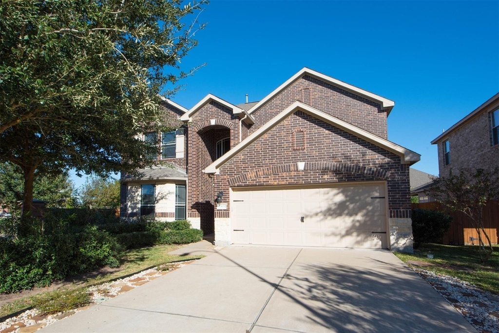 17422 Aldenwilds Lane - Photo 0