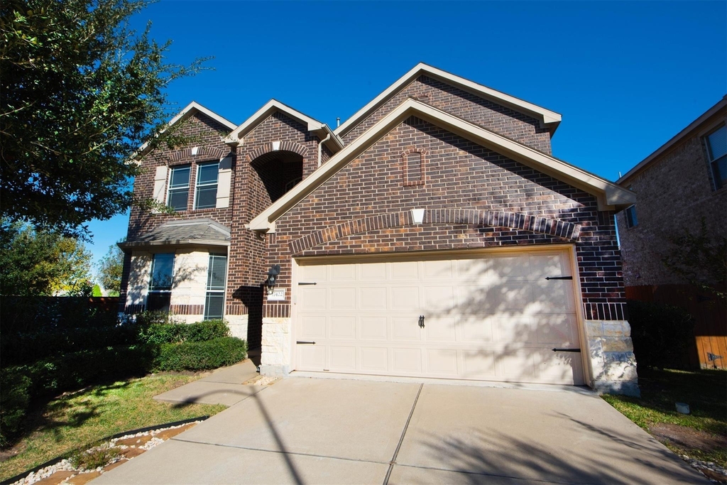 17422 Aldenwilds Lane - Photo 1