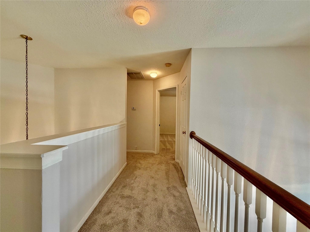 7426 Maple Run Drive - Photo 9