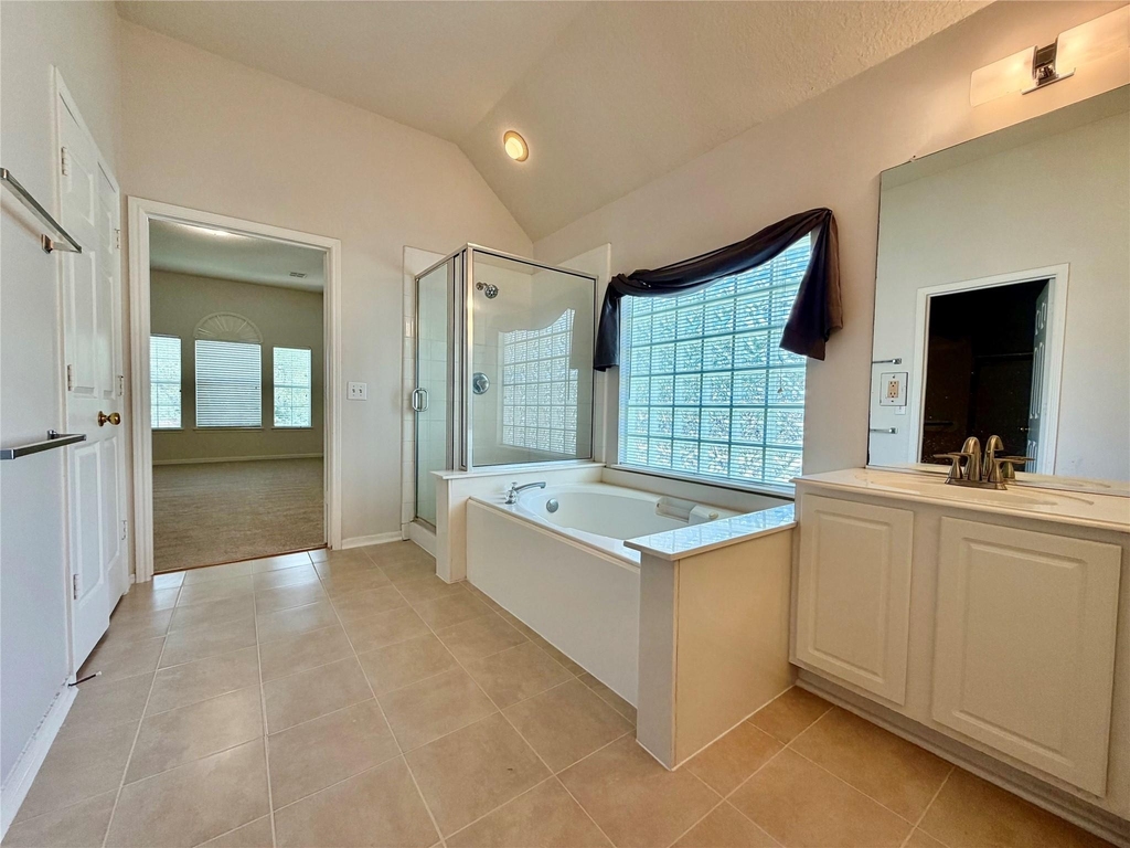 7426 Maple Run Drive - Photo 12
