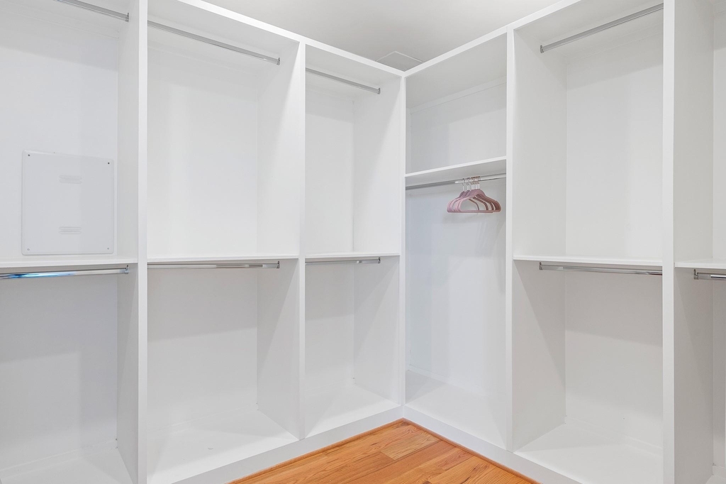 2239 N Macgregor Way - Photo 19