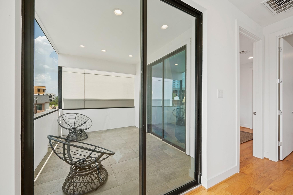 2239 N Macgregor Way - Photo 21