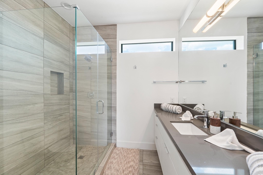 2239 N Macgregor Way - Photo 30