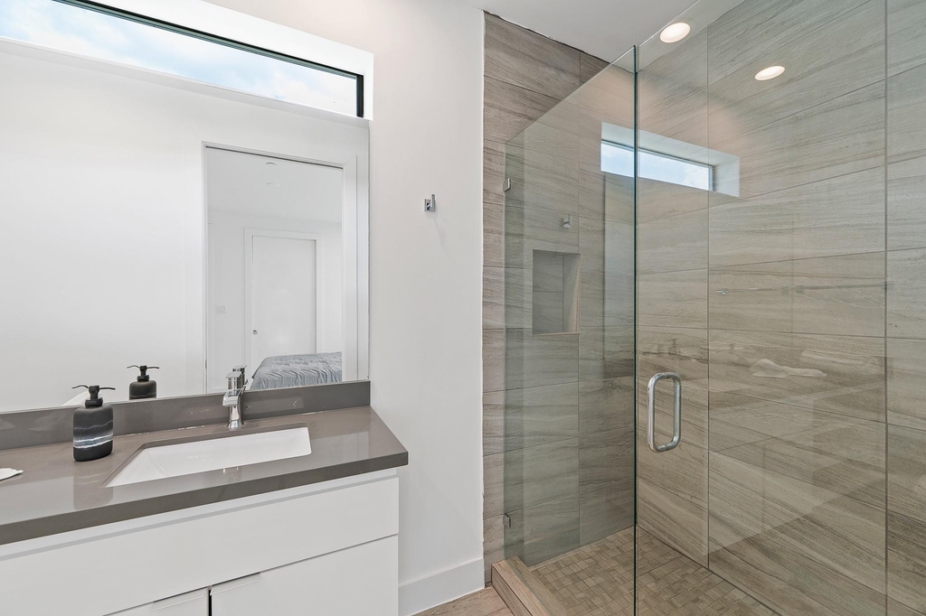 2239 N Macgregor Way - Photo 25