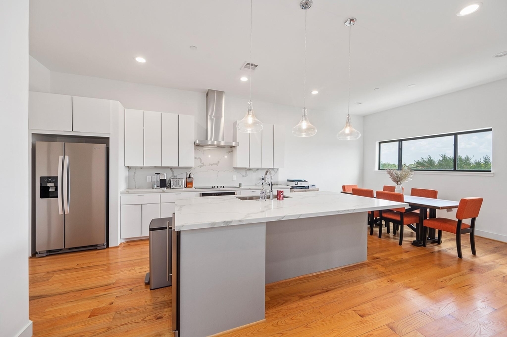 2239 N Macgregor Way - Photo 7