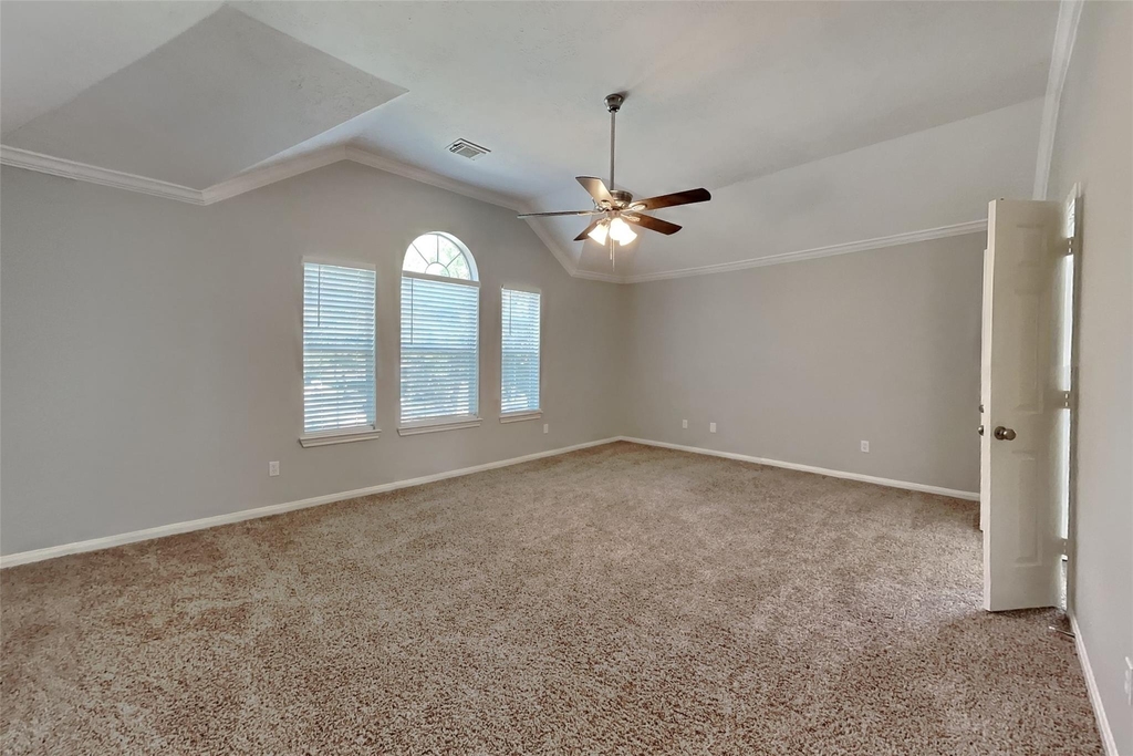7031 Tallow Knoll Lane - Photo 8