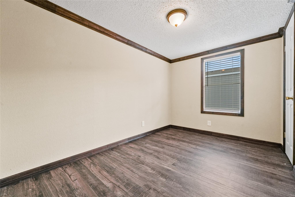 21395 Ruth Drive - Photo 4