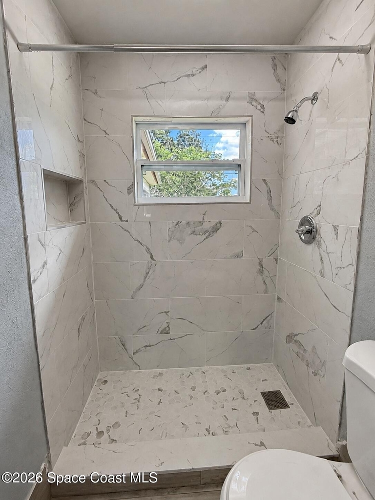1425 Holland Street - Photo 13