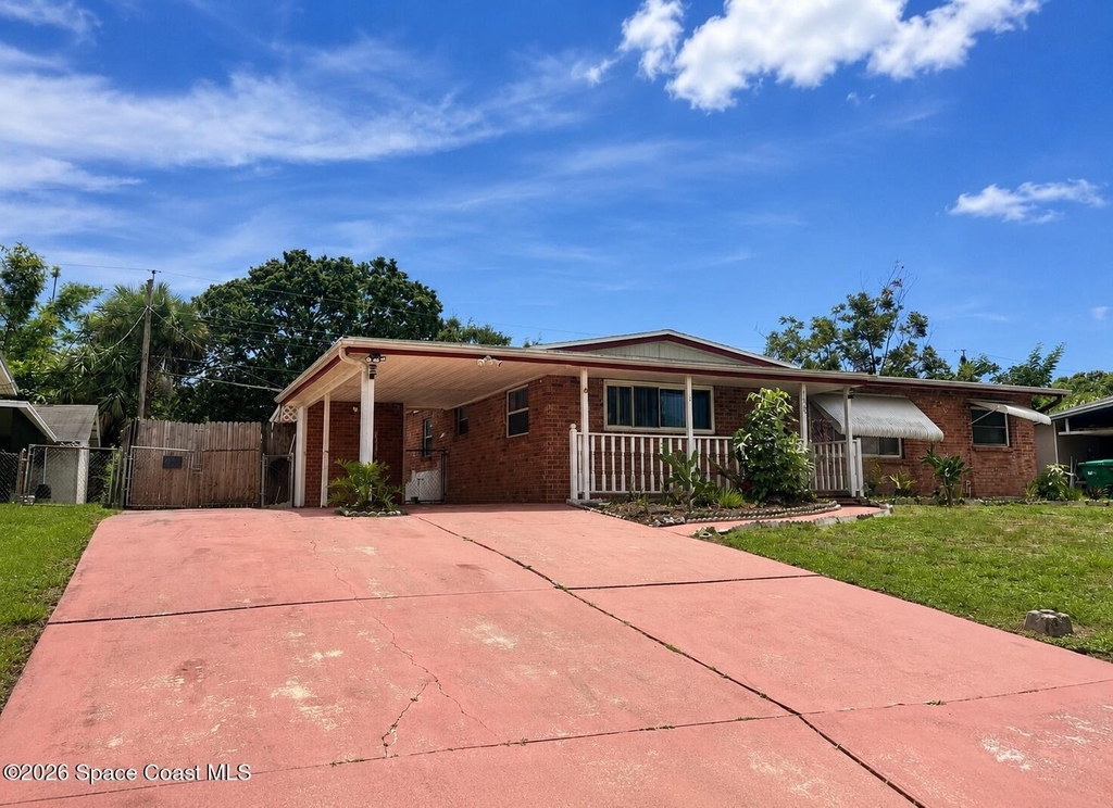 1425 Holland Street - Photo 0