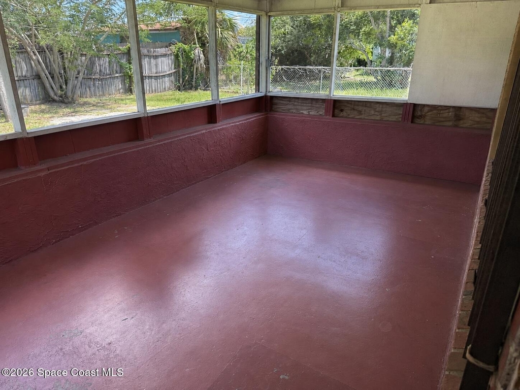 1425 Holland Street - Photo 24