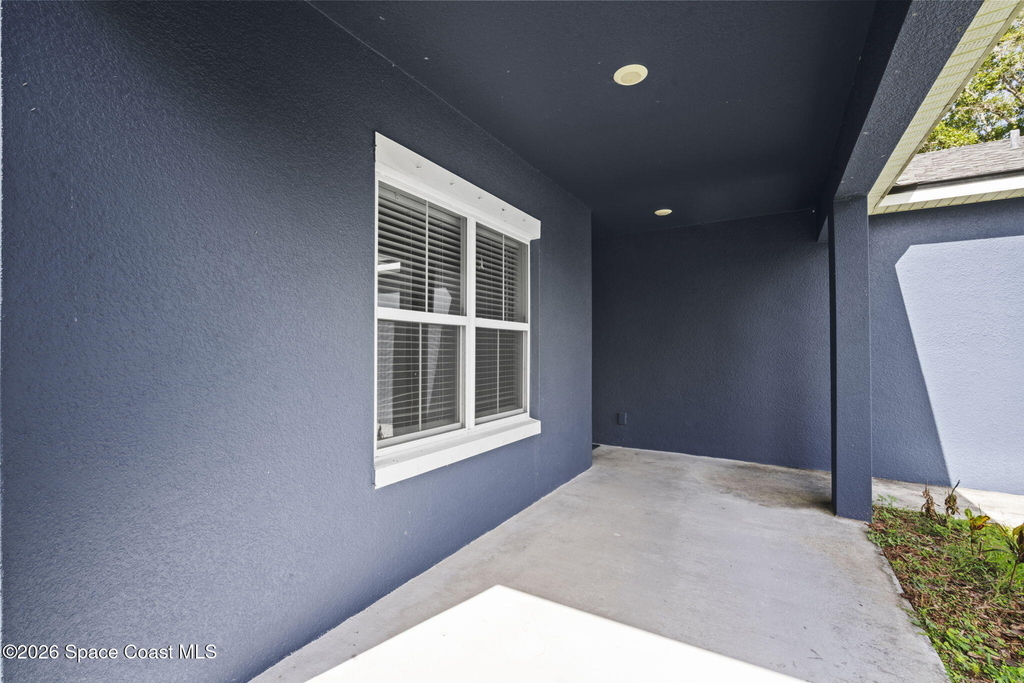 330 San Marino Road Sw - Photo 1