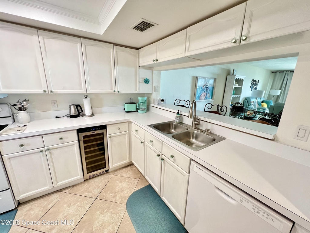 555 Harrison Avenue - Photo 6