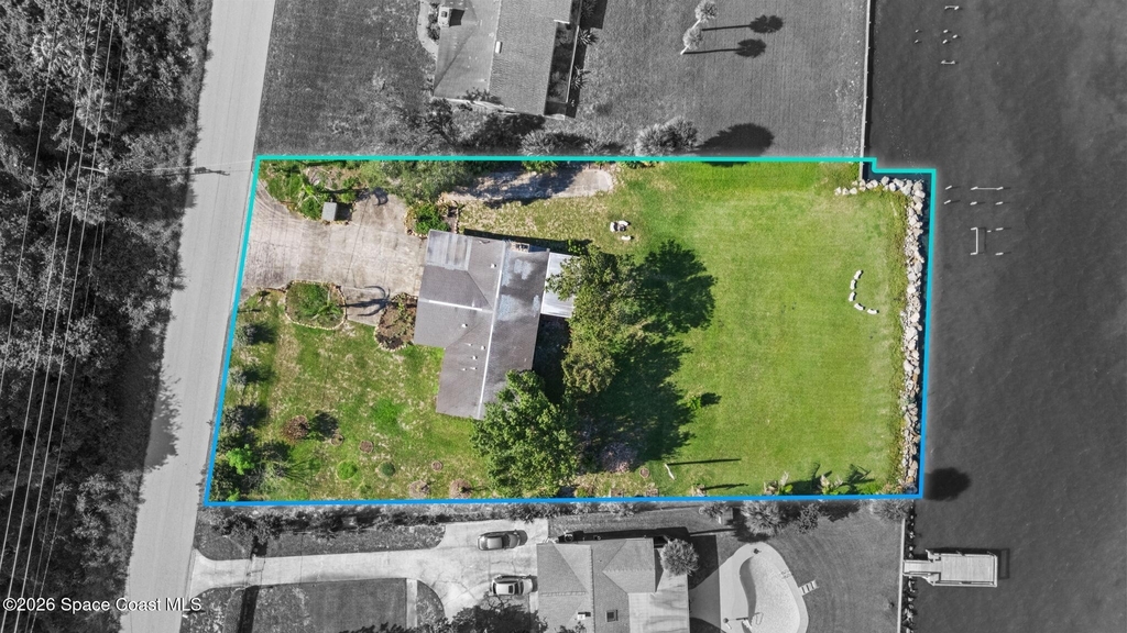 6785 Riveredge Drive - Photo 2