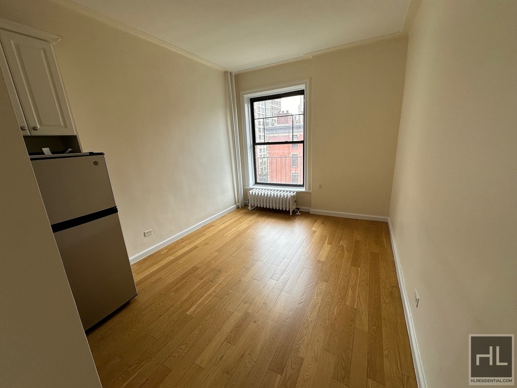 West 72 Street - Photo 3