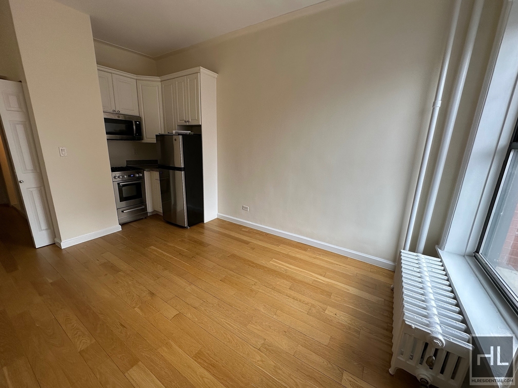 West 72 Street - Photo 0