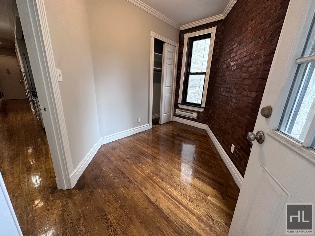 E 13th St. - Photo 3