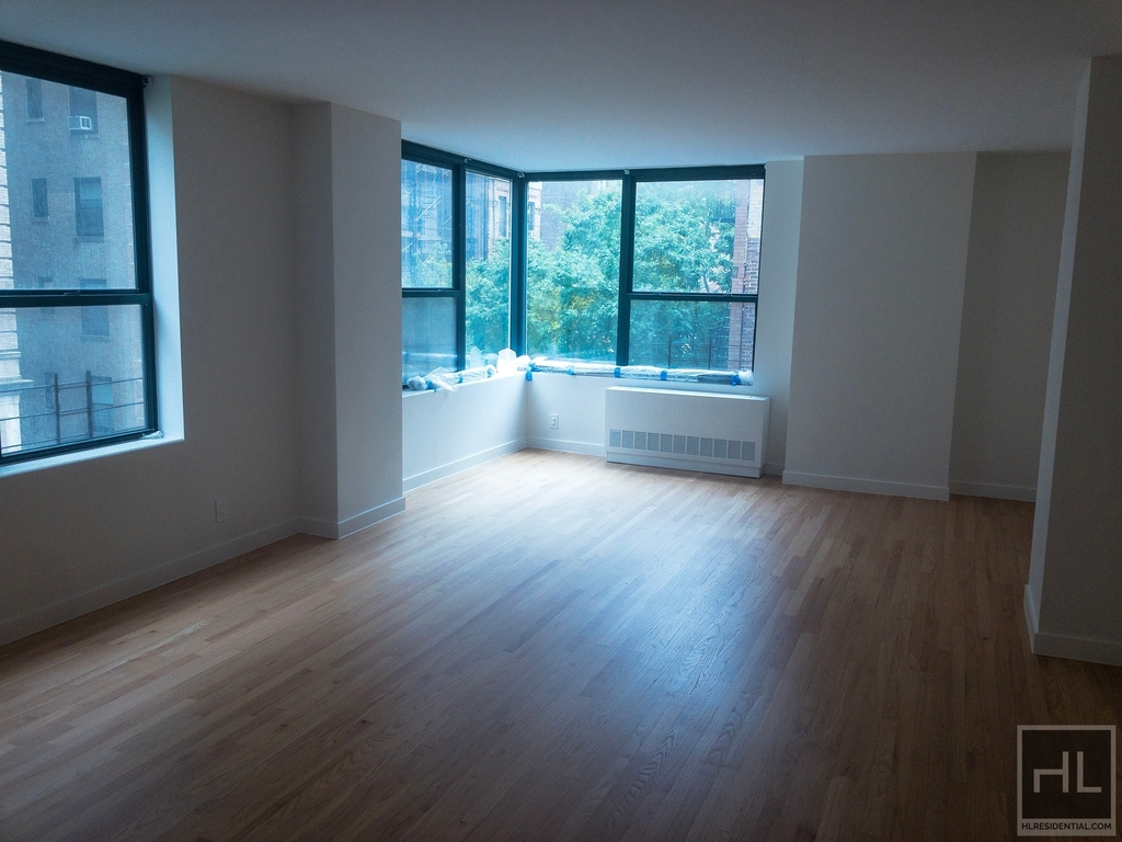West 87th Street - Photo 1