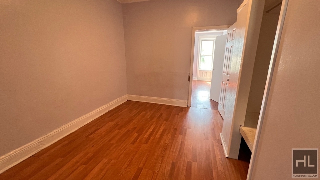 9746 Drew Street - Photo 6