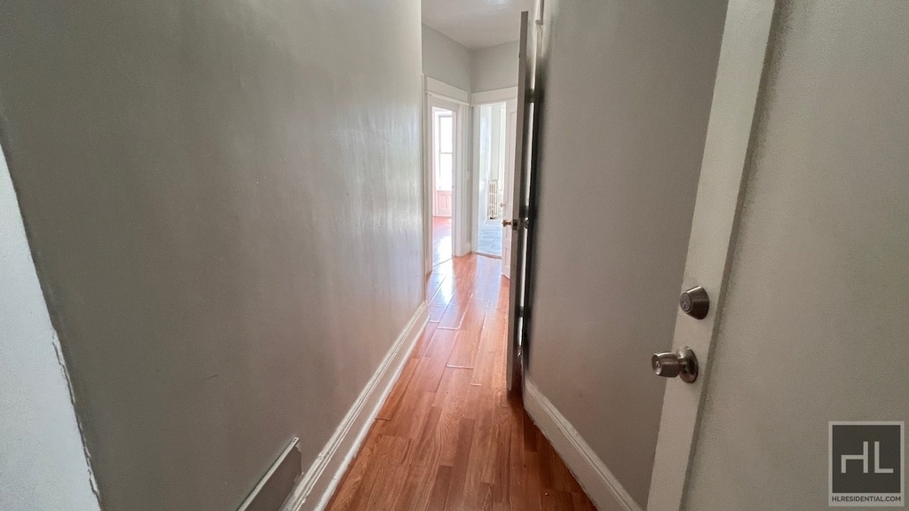 9746 Drew Street - Photo 9