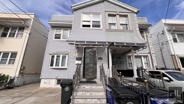 95-19 77 Street - Photo 15