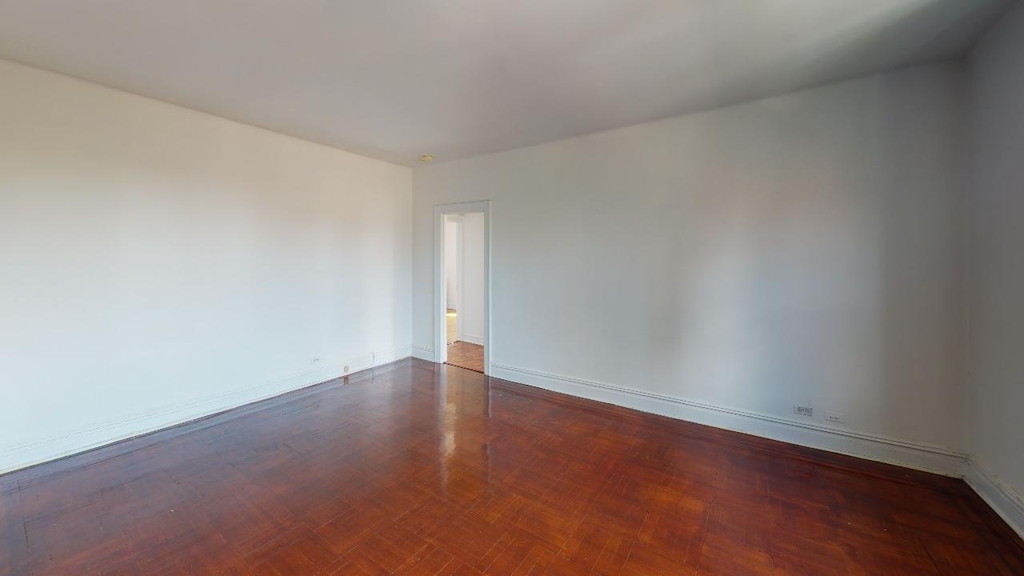108-02 72nd avenue - Photo 3