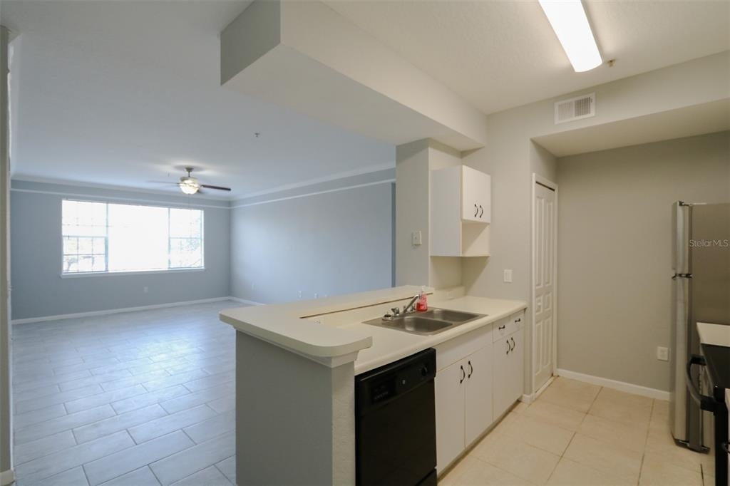 17101 Carrington Park Drive - Photo 3