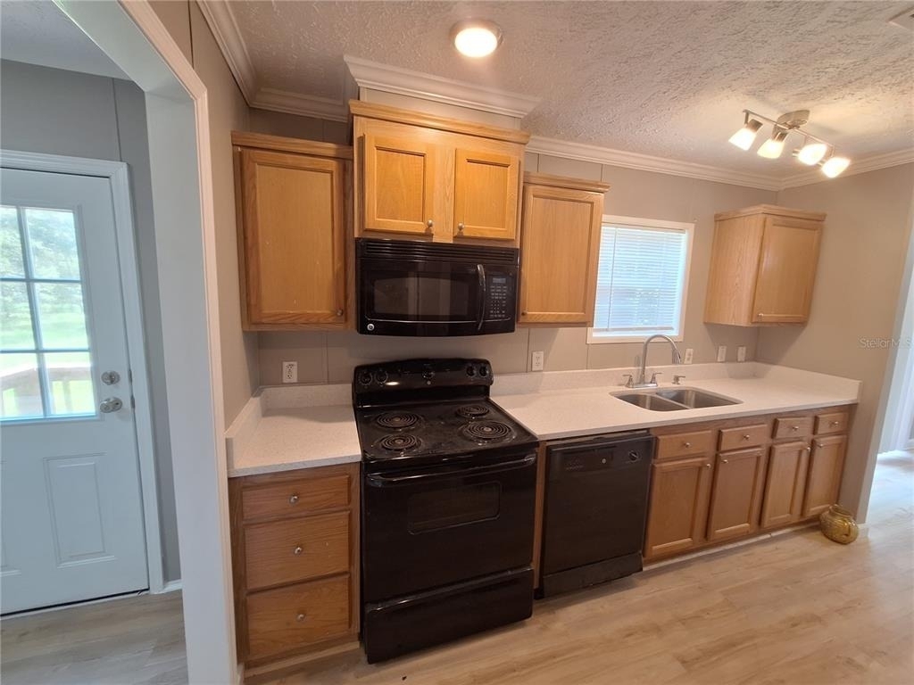 6735 Ravenwood Street - Photo 6