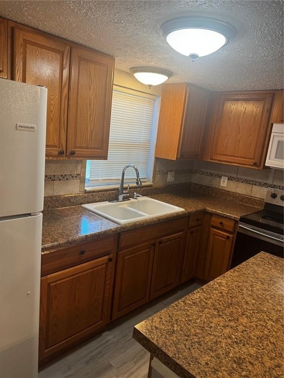 1125 83rd Avenue - Photo 5