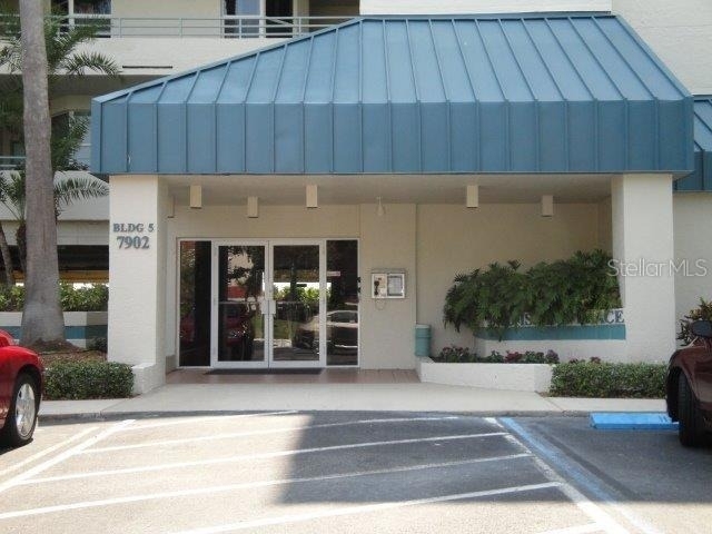 7902 Sailboat Key Boulevard S - Photo 1