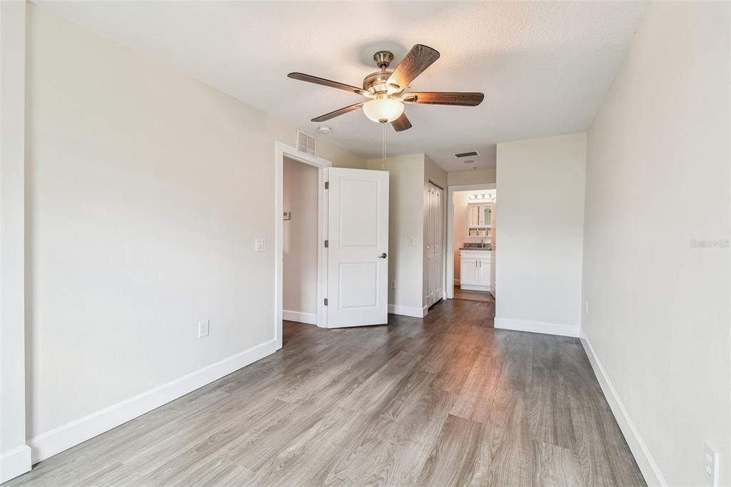 650 E Tarpon Avenue - Photo 21
