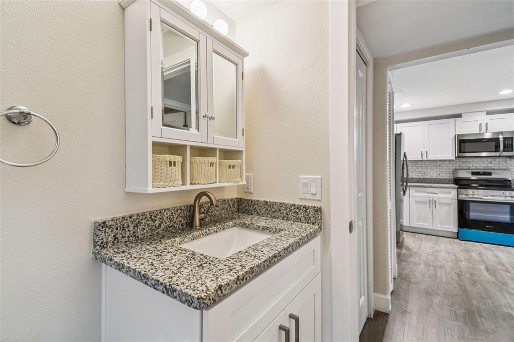 650 E Tarpon Avenue - Photo 34