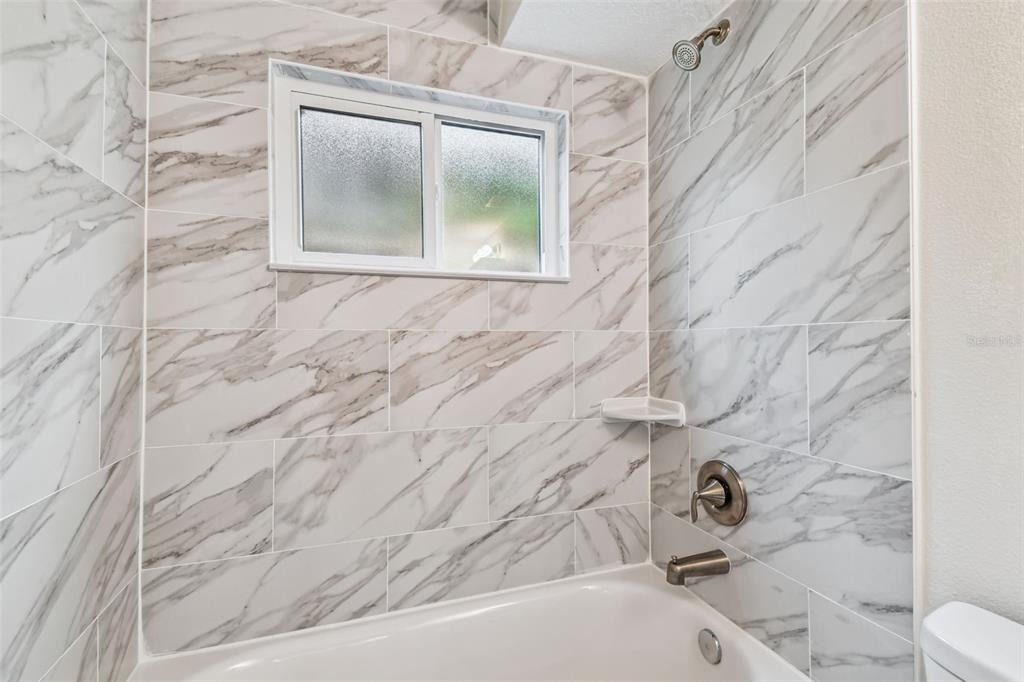 650 E Tarpon Avenue - Photo 33