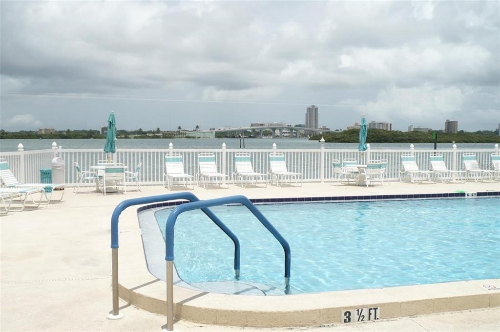 895 S Gulfview Boulevard - Photo 27