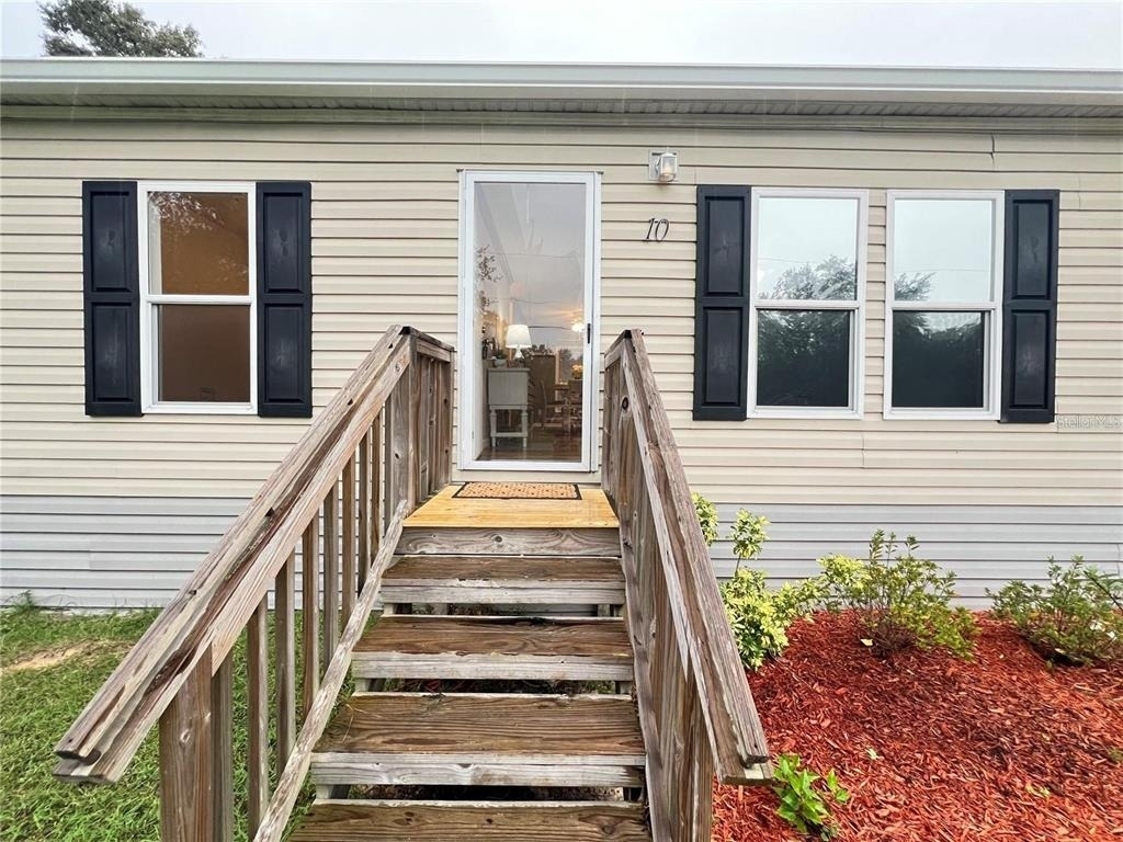 10 Se 69th Avenue - Photo 2