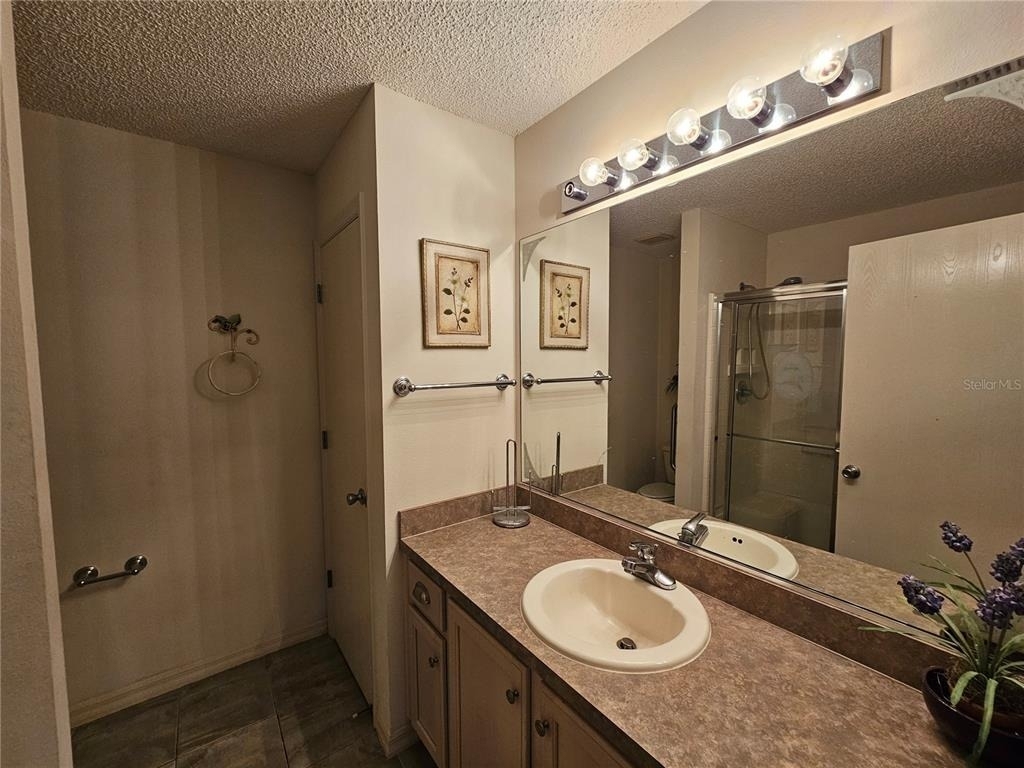 945 Candler Place - Photo 8